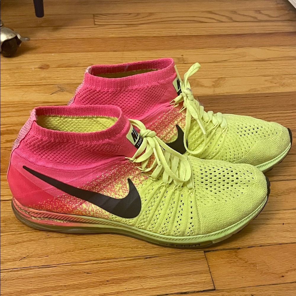Nike Men's Athletic Shoes in Pink and Yellow